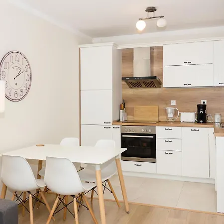 Apartment Primorki Park 1 Bd Flat With Desk & Balcony Varna