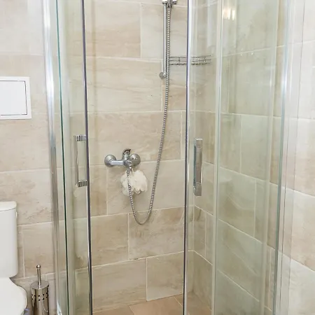 Primorki Park 1 Bd Flat With Desk & Balcony Apartment *