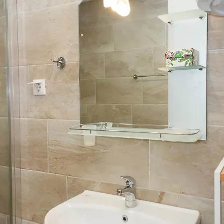 Primorki Park 1 Bd Flat With Desk & Balcony Varna